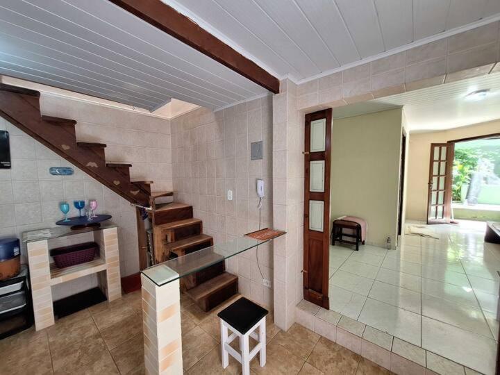 Casa Aconchegante Em Curitiba 호텔 외부 사진